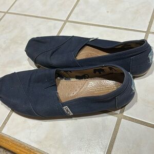 Toms size 9